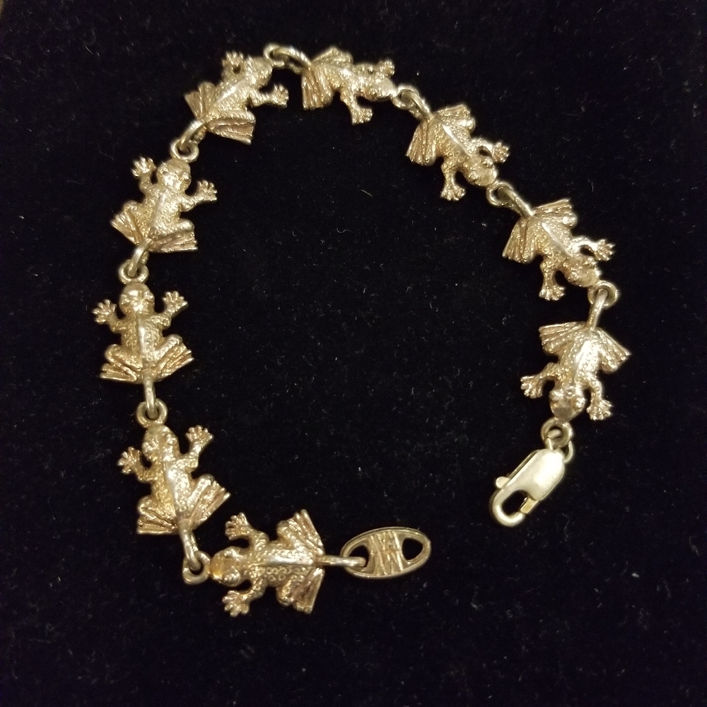 Adorable 925 frog bracelet
